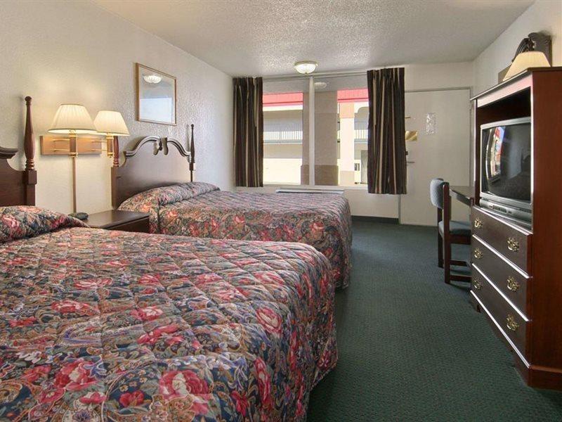 Motel Super 8 By Wyndham Oklahoma Fairgrounds Extérieur photo