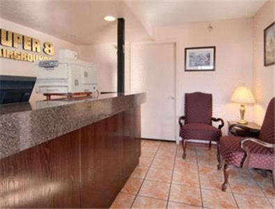 Motel Super 8 By Wyndham Oklahoma Fairgrounds Extérieur photo